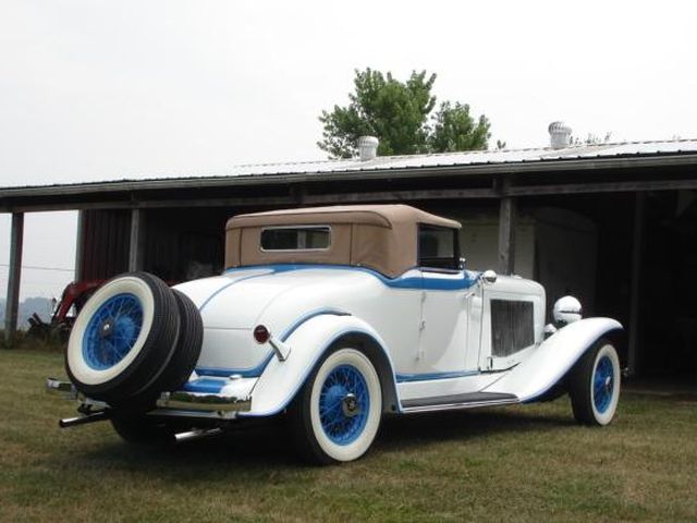 MidSouthern Restorations: 1932 Auburn